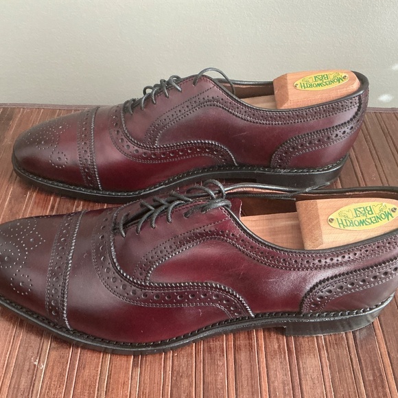 New Allen Edmonds Strand Cap Toe - Picture 2 of 11